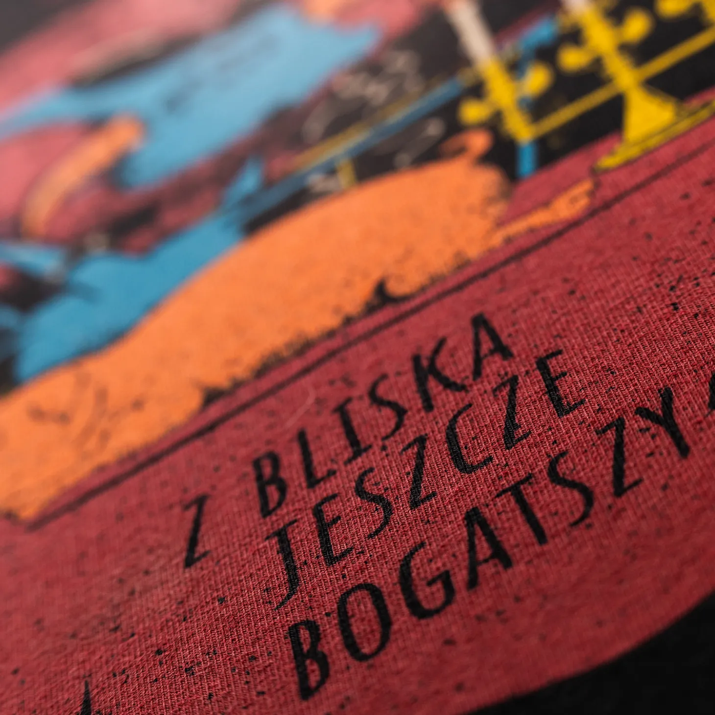 Koszulka czarna – idealna dla Pana z górnego pokładu